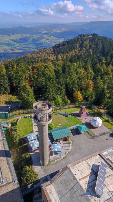 Biergarten u. Kinderspielplatz