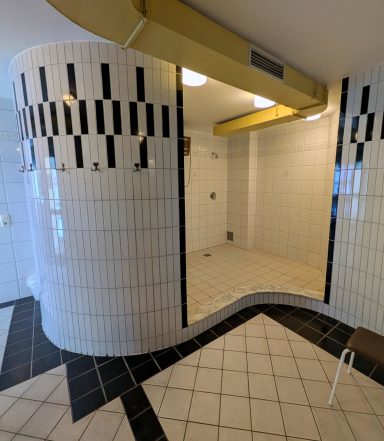 Duschen im Wellnessbereich